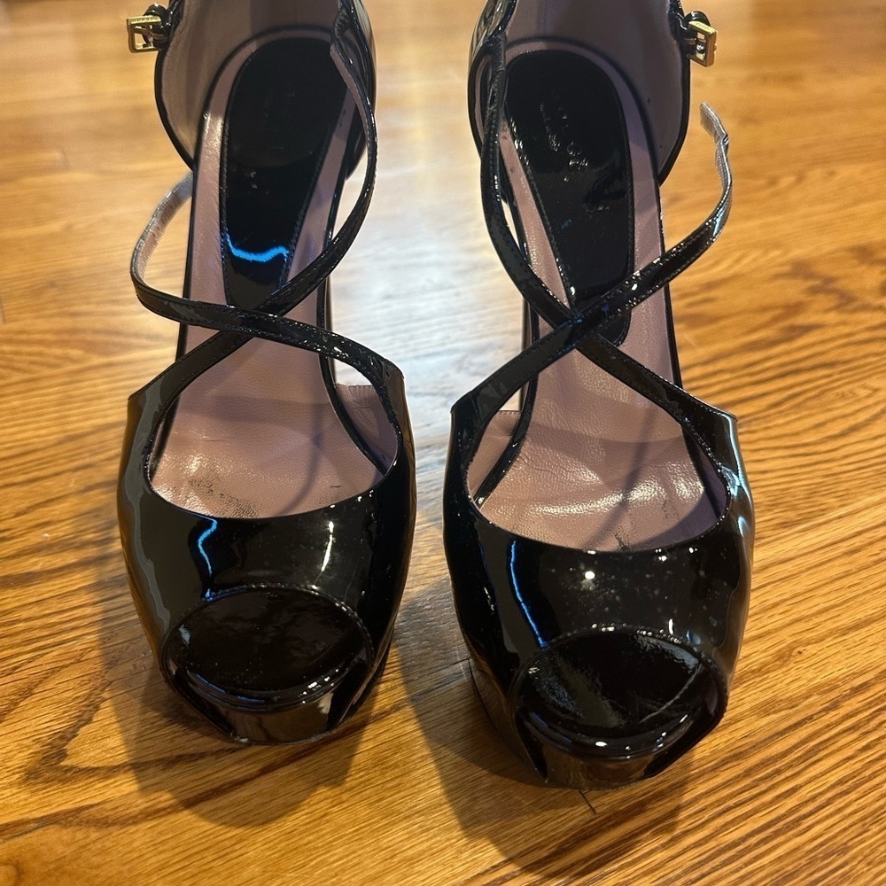 Gucci Black Patent Heels - Vernice Crystal